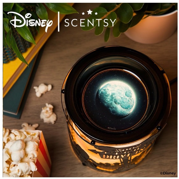 Disney drive in Scentsy warmer - Picture 2 of 2